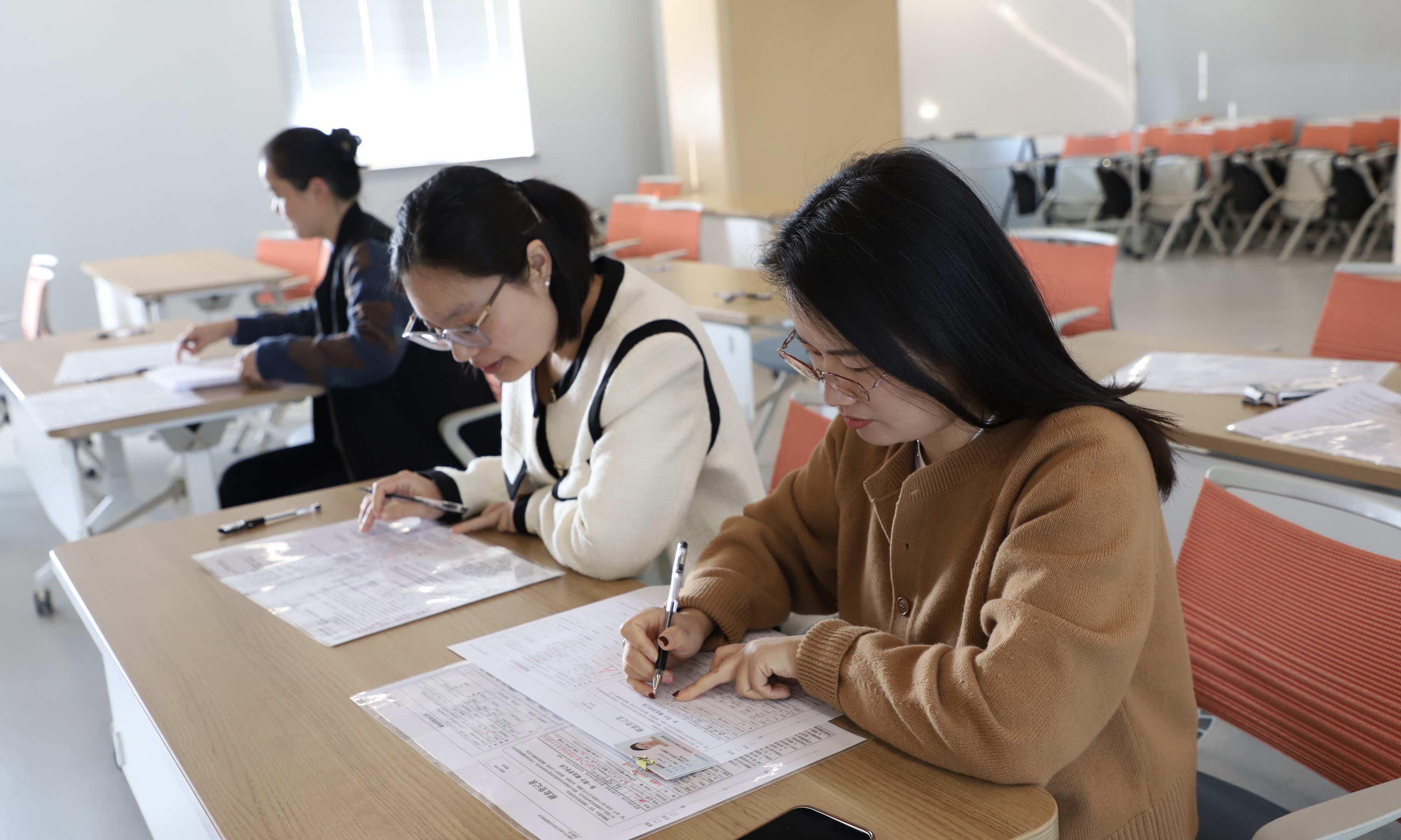 舐め犯し3波多野结衣