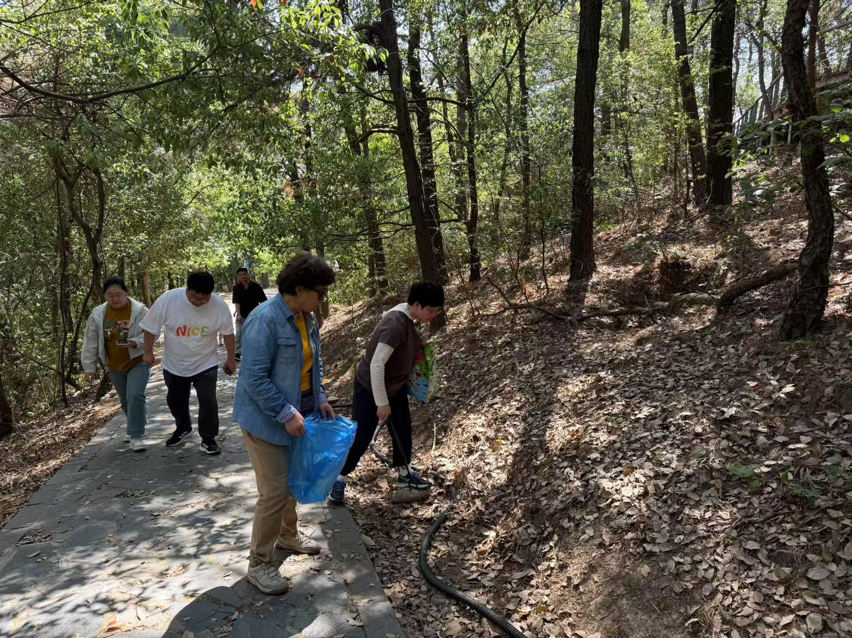 舐め犯し3波多野结衣