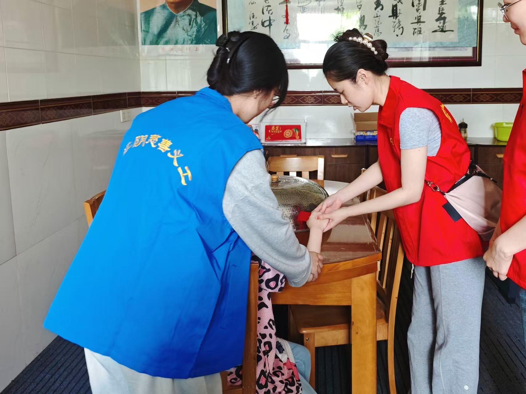 舐め犯し3波多野结衣