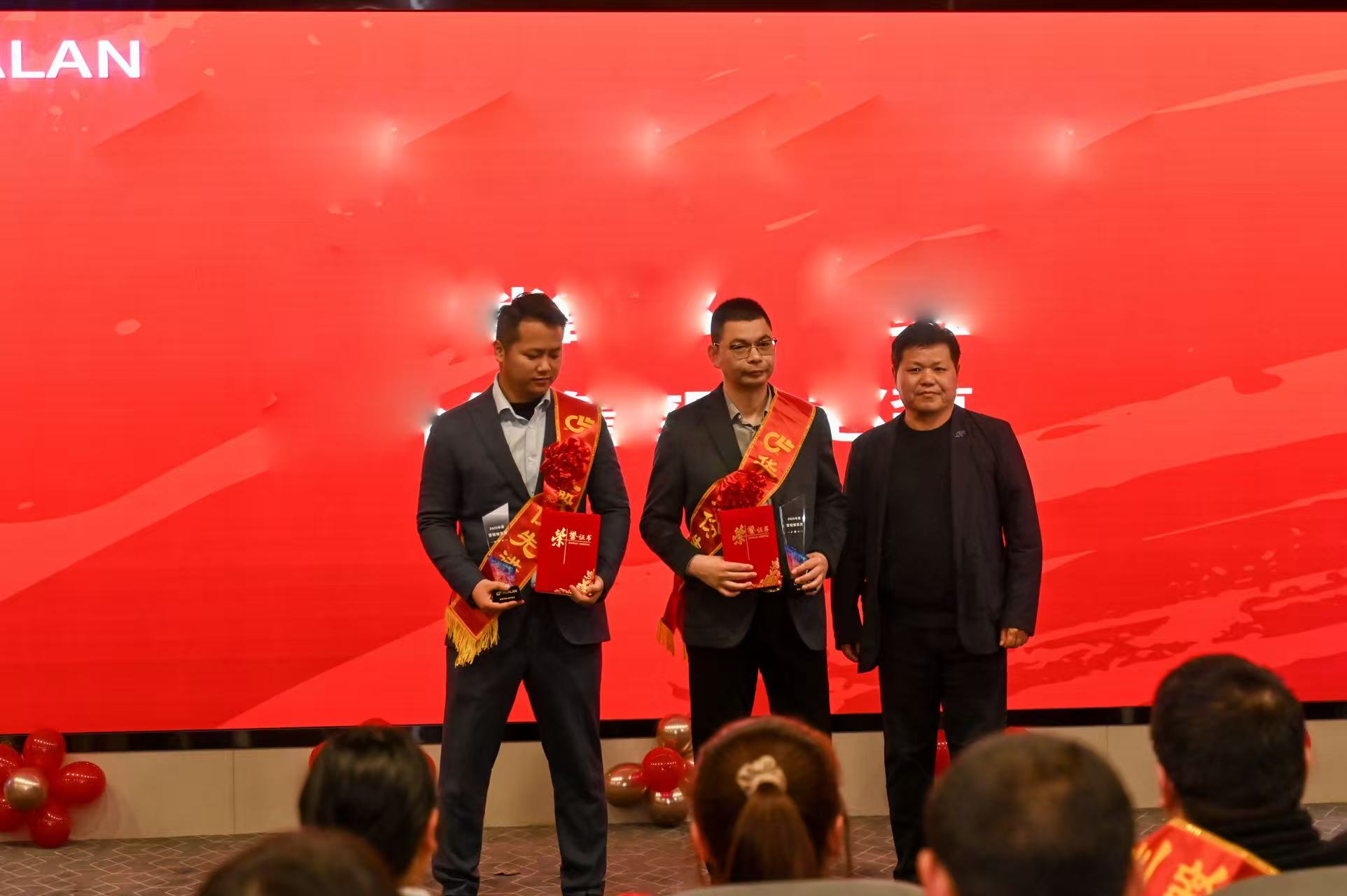 舐め犯し3波多野结衣